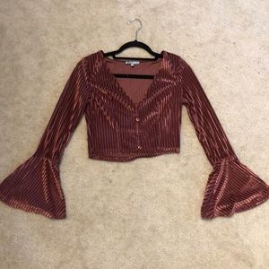 Cropped long sleeve top